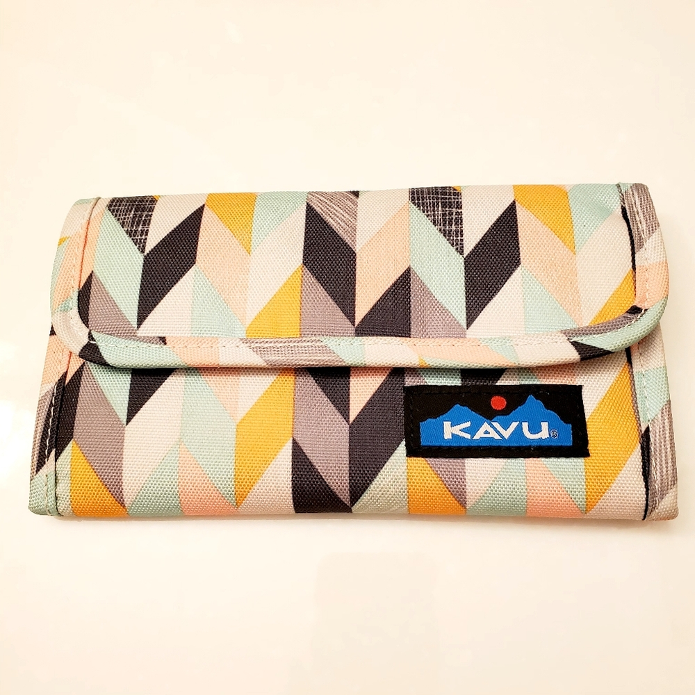 Kavu Chevron Pattern Wallet - Yellow, Black, Mint, Good Condition